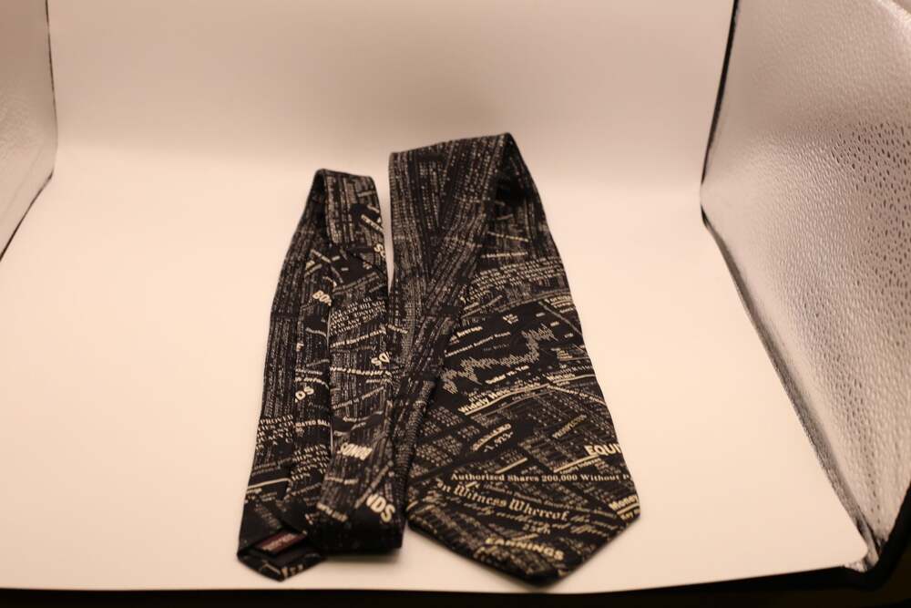 Museum Artifacts All Silk Stock Market Financial Newspaper Print Necktie
